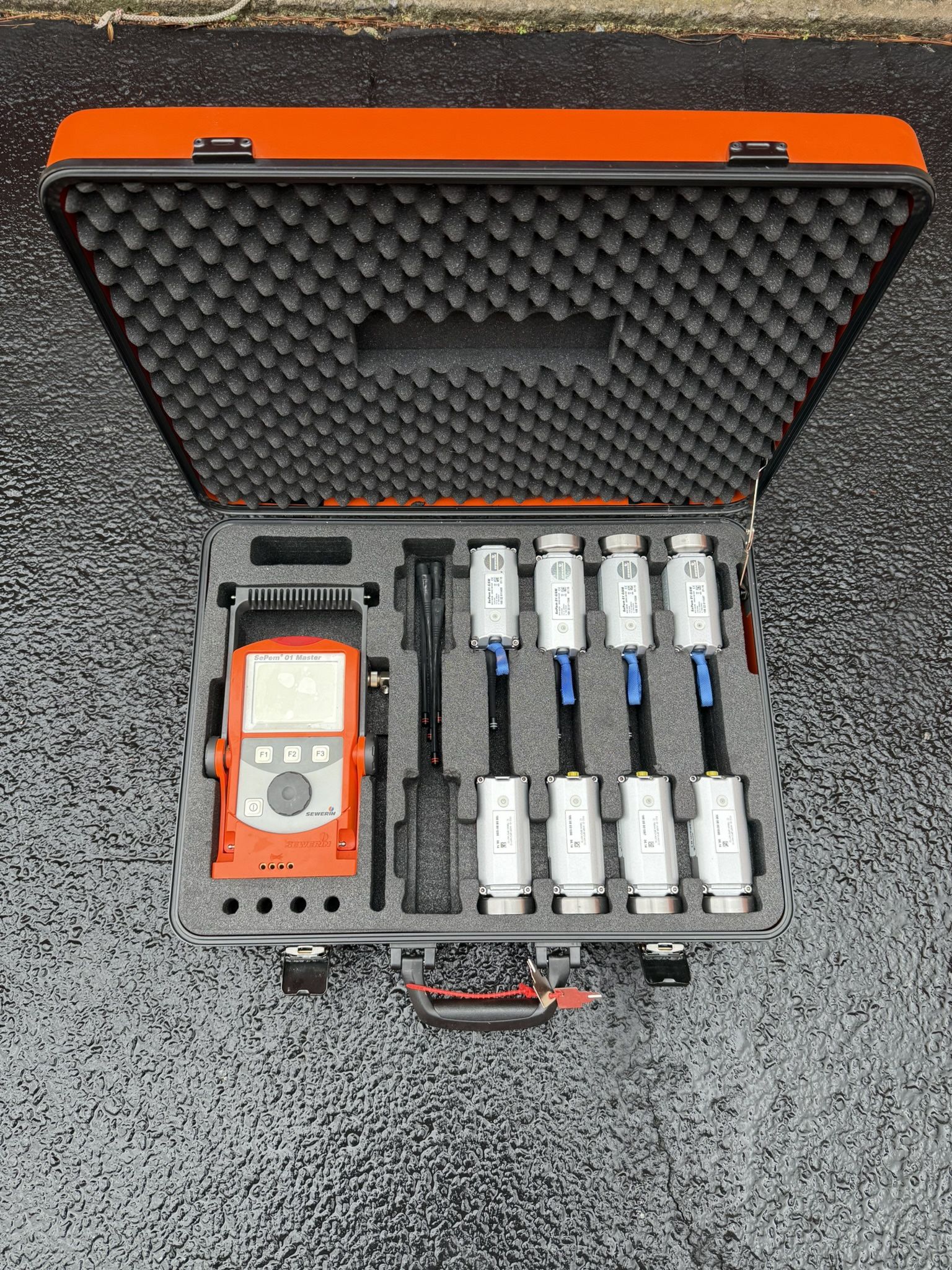 Sewerin SePem 01 MASTER w/ SEPEM 155 Radio Noise Loggers with Hard Case - Leak Detection Equipment