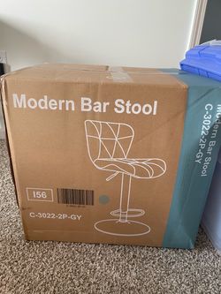 Bar stool set of 2 in box new never used must assemble