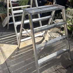 Painters Ladder/scaffold Set Of Two 