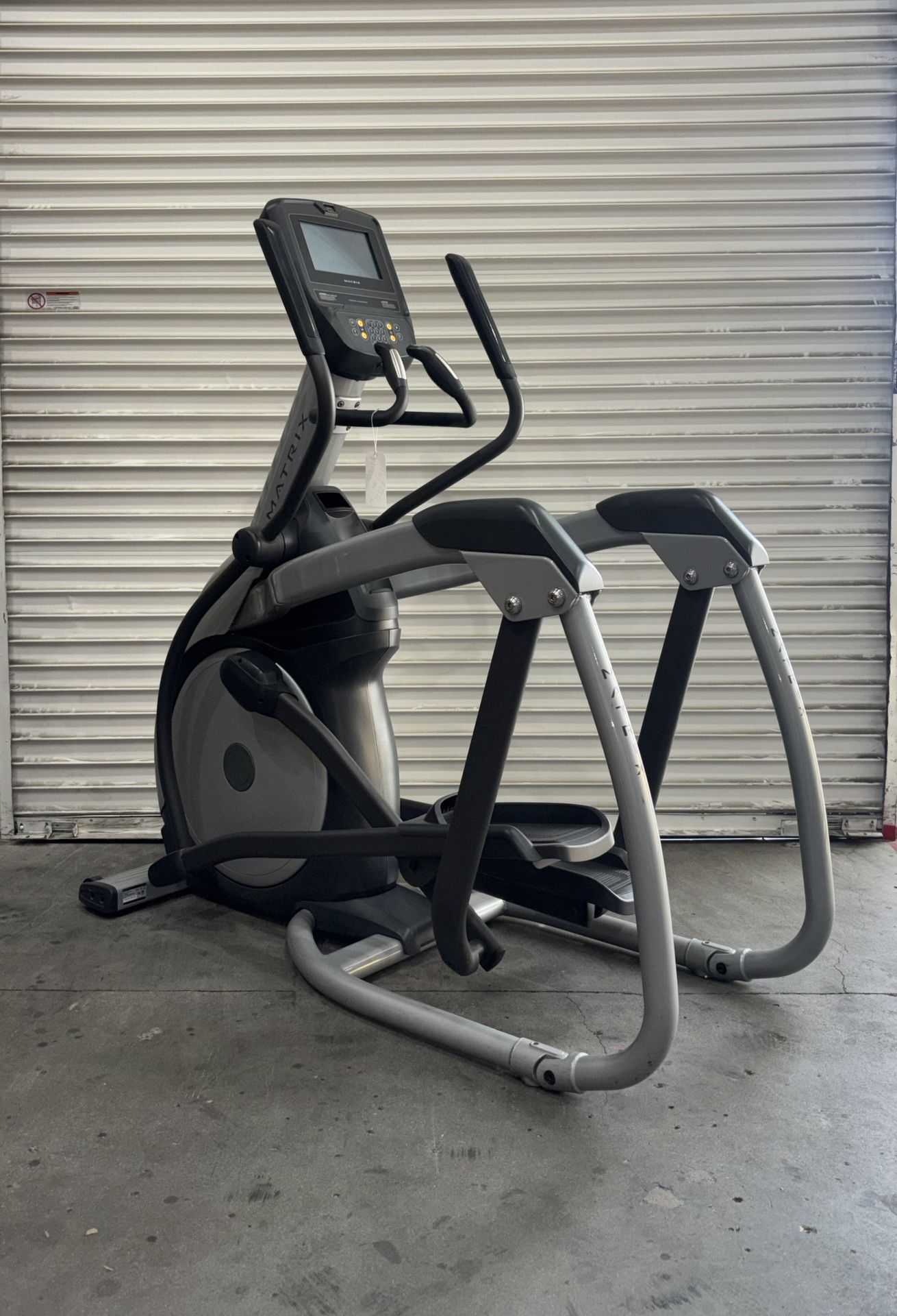 Matrix E3xe Suspension Elliptical – Commercial Grade Trainer