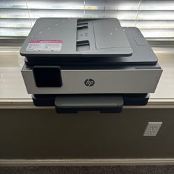 Hp Printer With 2 Sets Of Ink