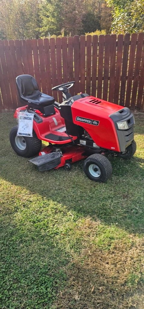 Snapper SPX it runs great 20hp 42" cut Asking $650/obo