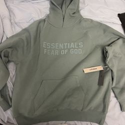 Fear of God Essentials ‘Sycamore’ size L