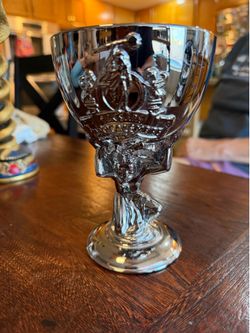 Pair of Caesars Palace Las Vegas Magical Empire Silver Glasses / Copas de Recuerdo de Casino Vintage