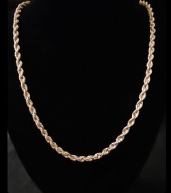 Like New "Vintage" 14k Gold 22 inch diamond cut rope necklace by Michael Anthony Jewelers