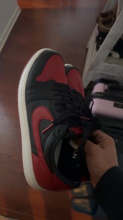 Jordan 1 low banned sz10