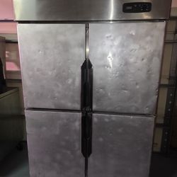 COMMERCIAL 4 Door Cooler