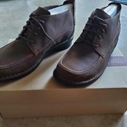 Clark – Leather Ankle Boots, Nikki Class,  Brown  8.5W