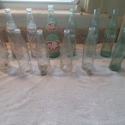 Vintage Coke, Pepsi, Dr. Pepper Bottles.