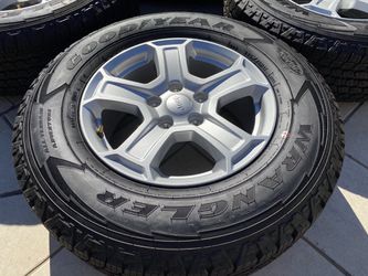 2020 Jeep Wrangler wheels Goodyear Kevlar 245/75/17 Gladiator JK KL