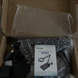 LED desktop magnifier