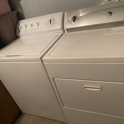 KENMORE WASHER AND DRYER ELECTRIC BOTH WORKING GREAT SUPER CAPACITY ON BOTH SUPER CLEAN INSIDE AND OUT SIDE PLUS ALL THE WATER HOSES INCLUDING 