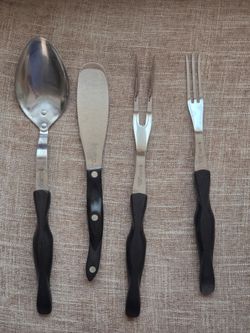 8 Cutco Serving  Pieces