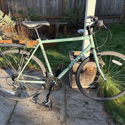 Bianchi Strada Women’s Road Bike – 55cm (2016)