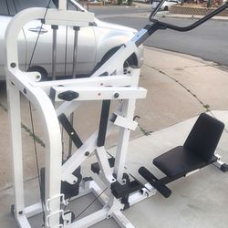 All-in-one Gym - Excellent Condition open to reasonable offers $300. 🏋️‍♂️