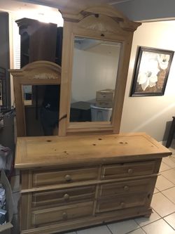 Matching Dresser, mirror, and headboard!! Great shape!!