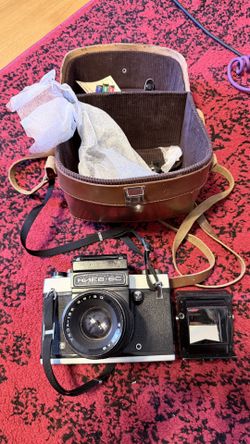 Kneb Kiev 6C Camera 2.8 90mm Lens
