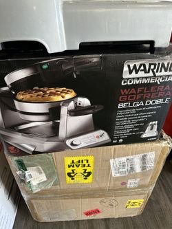 Commercial waffle maker