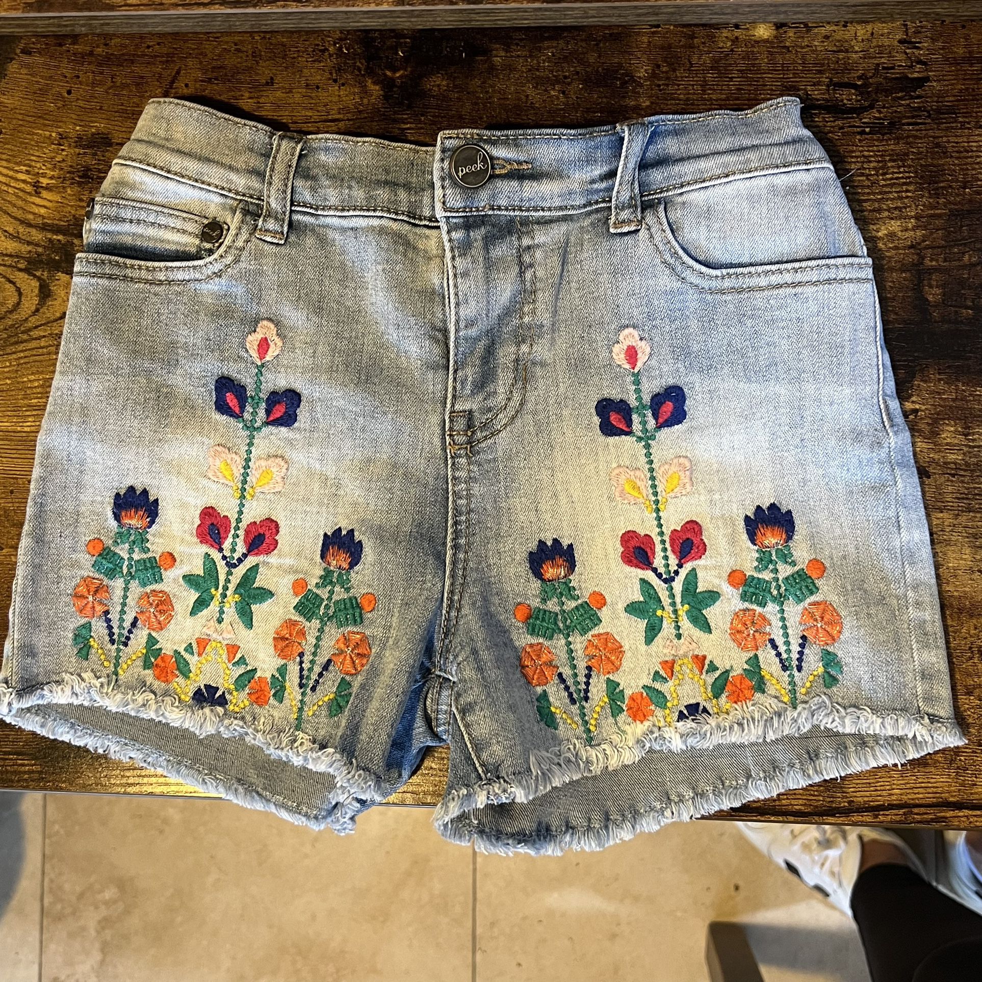 Embroidered Short