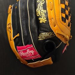 Rawlings baseball glove