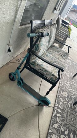 Electric scooter for kid