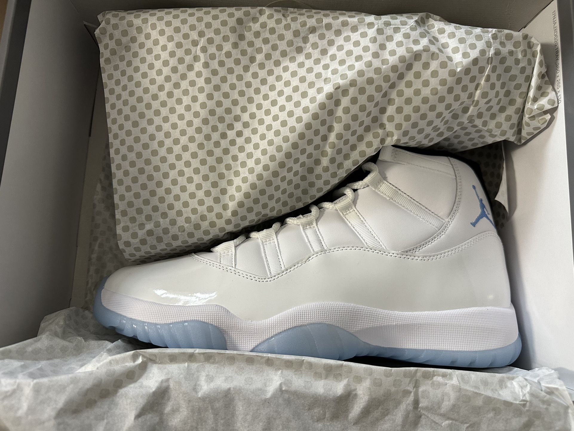 Jordan 11 Legend Blue
