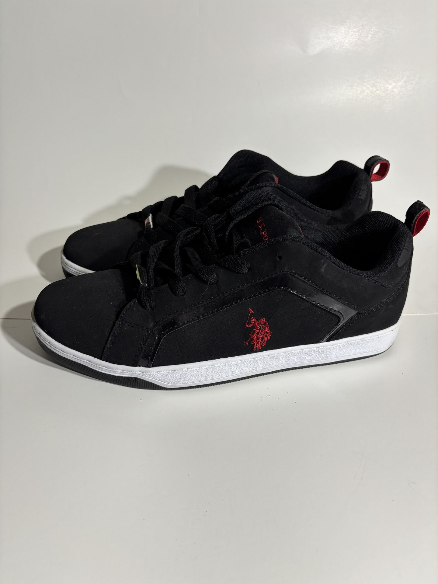 US POLO ASSN Mens Size 10.5 Shoes Sneakers Black With White and Red - Worn Twice