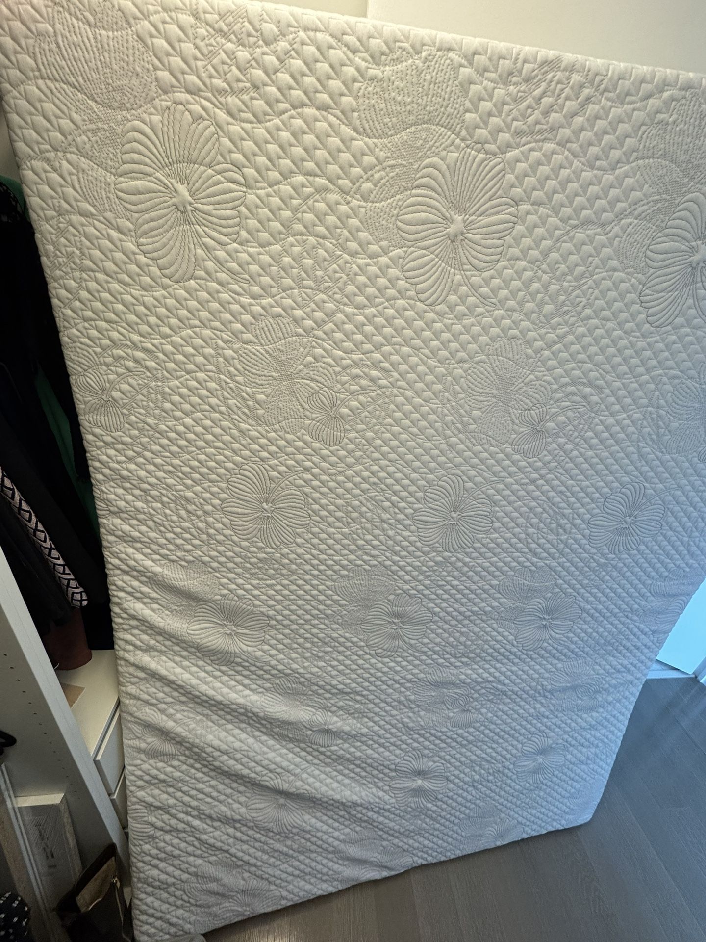 Like New Queen Box Spring And Mattress