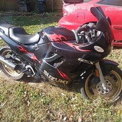 1990 GSX 600