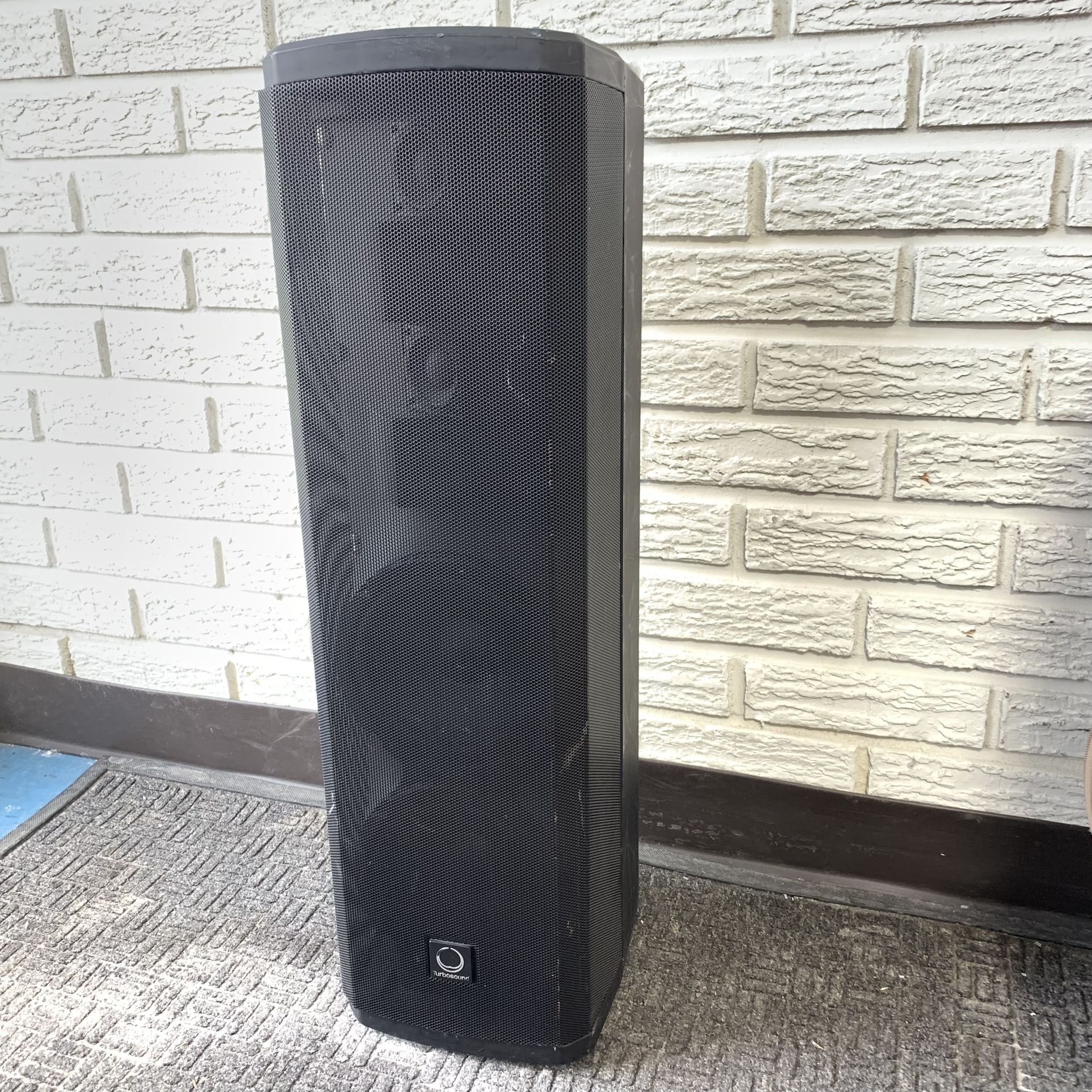 Turbosound iNSPIRE iP300 600W Bluetooth Loudspeaker 2X6.5” Woofers KLARK TEKNIK’s Spatial Sound Tech