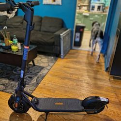 Segway Ninebot Kick Scooter F2 - Electric