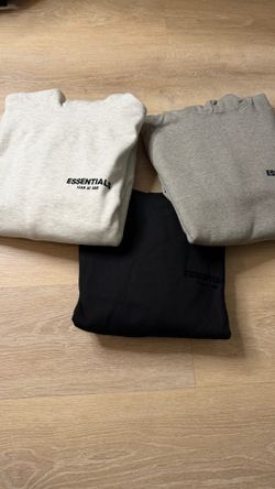 🚨ESSENTIAL HOODIES🚨