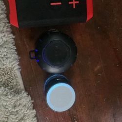 3 Bluetooth Speakers 
