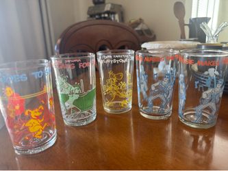 vintage 1971 juice glasses featuring characters from Archie Comics