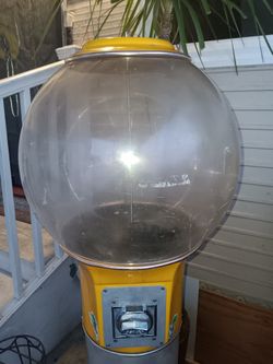 Quarter Bubble Gum Machine!!