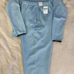 Nike Set Size XL Men,s Store Price $189 