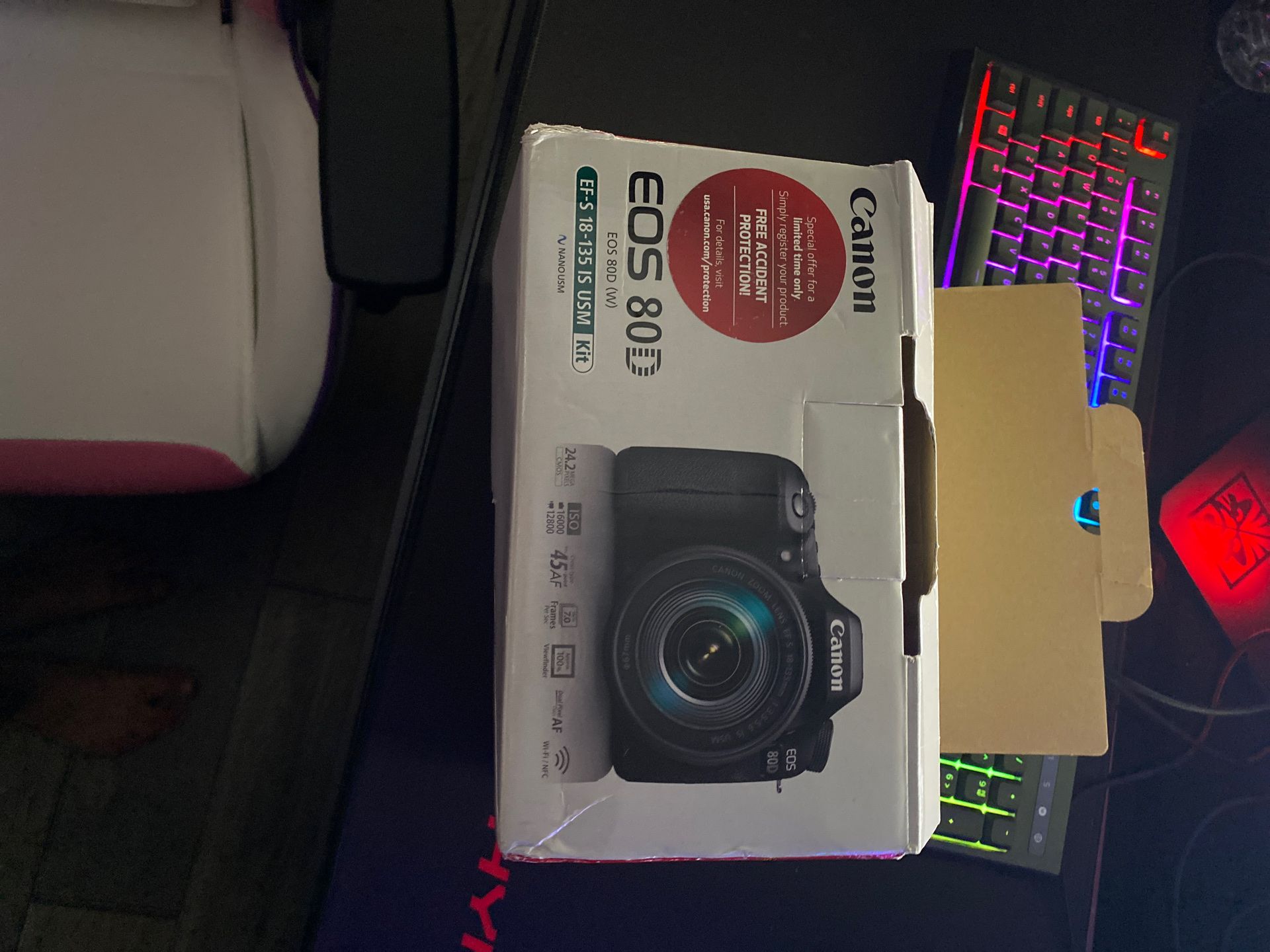 Canon EOS 80D DSLR with EF-S 18-135mm