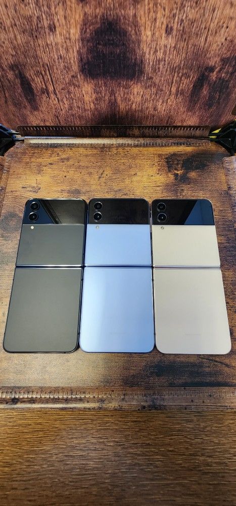 Samsung Galaxy Z Flip 4 5G Unlocked 128gb 