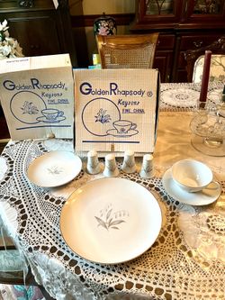 Kaysons Fine China Set