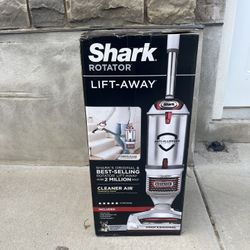 Shark Rotator Lift-away