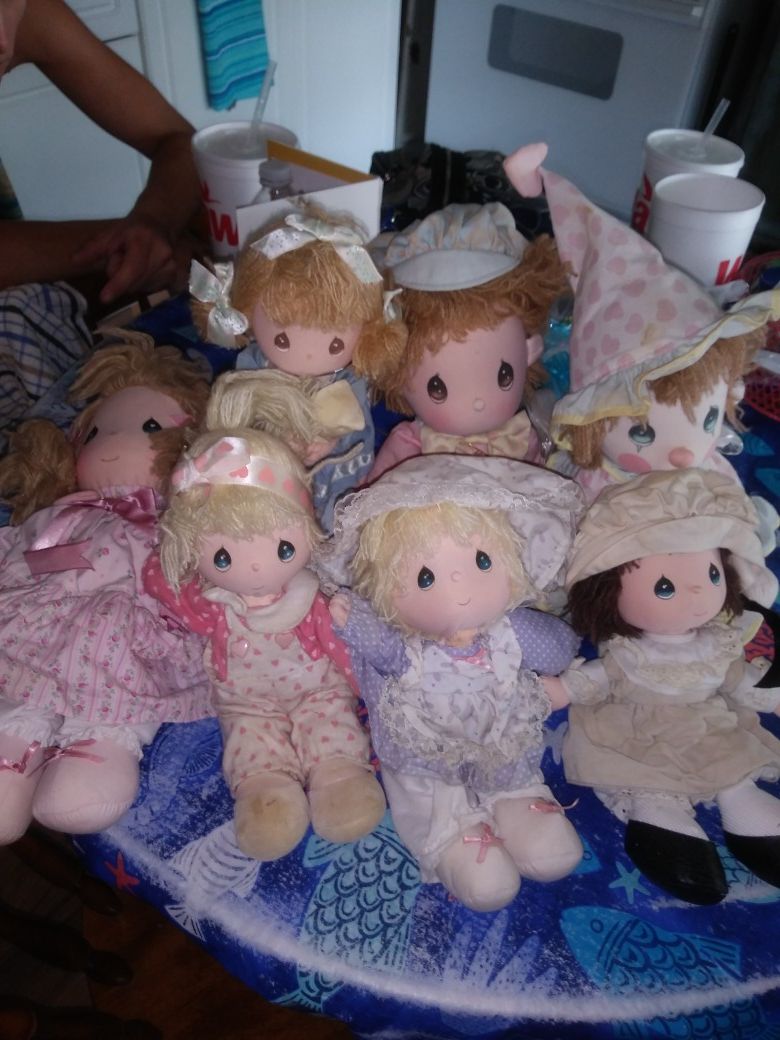 Lot of 7 vintage precious moments 1980s dolls