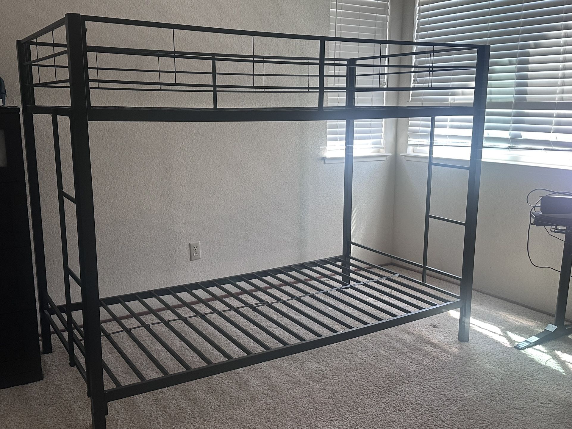 Twin over Twin metal bunk bed
