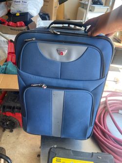 1 small suitcase and 1 big suitcase