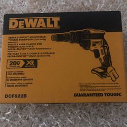 Dewalt 20v Max Versaclutch Screw gun 