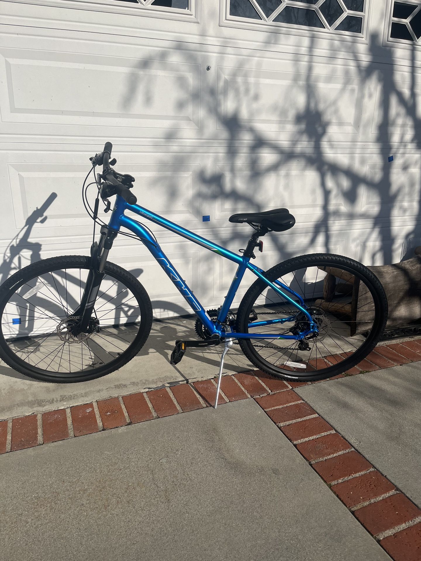 KHS Mountain Bike Brand New Ultrasport 1.0 Bikes Cycling