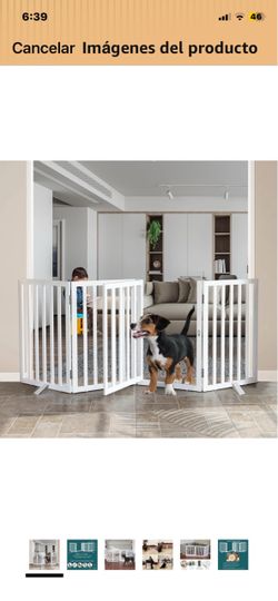 Puerta plegable para perro interior.