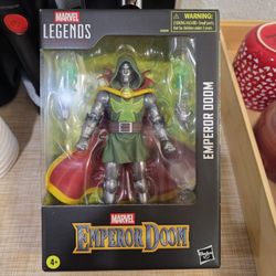 Marvel Legends Emperor Doom