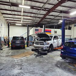 Auto repair shop for sale. 4 lifts. 3,000 sq ft