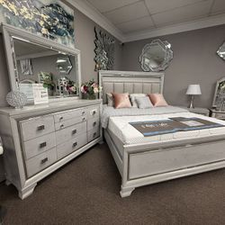 2 Pc King Bedroom Set 