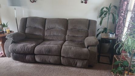 Nice recliner couch & Love seat